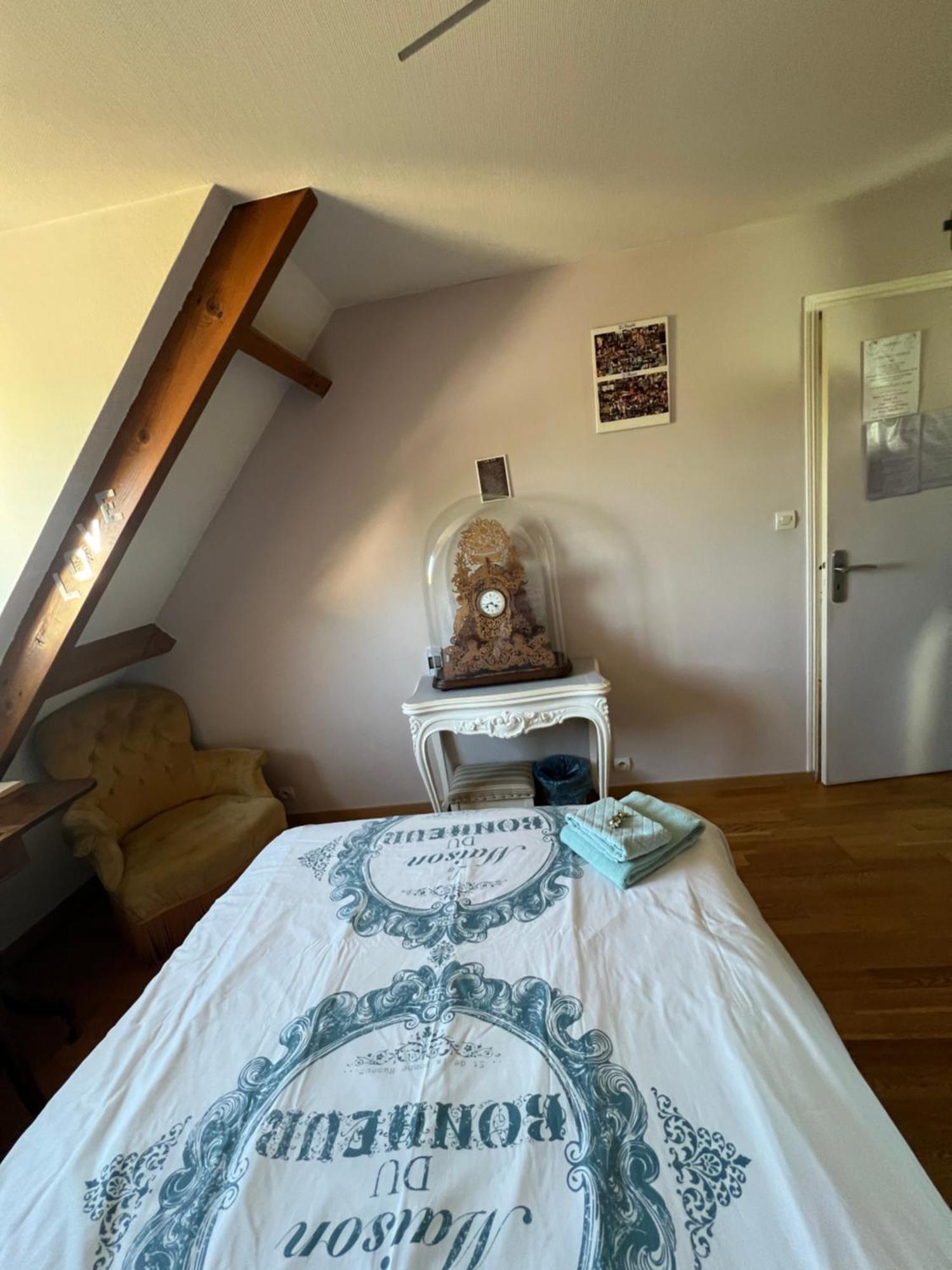La Maison Du Bonheur Saintry-sur-Seine Luaran gambar